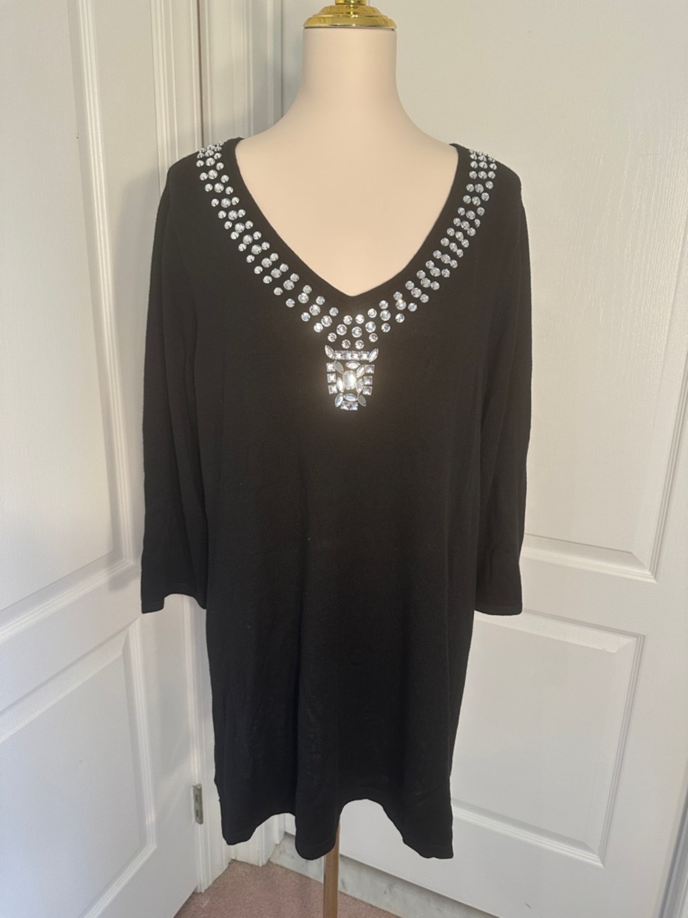 NWT Iman Black V-Neck Embellished Women's Top Sz 1X